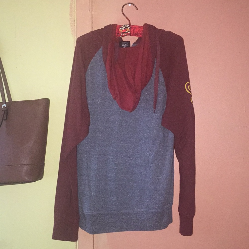 Sweater - Picture 2 of 2